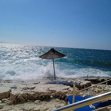 Riviera Rooms Sarandë 외부 사진