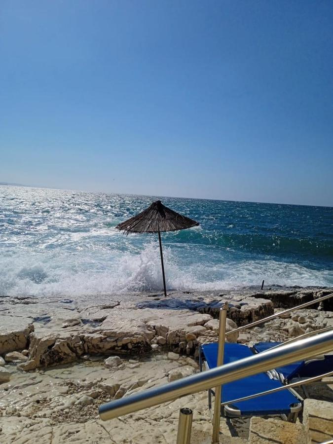Riviera Rooms Sarandë 외부 사진