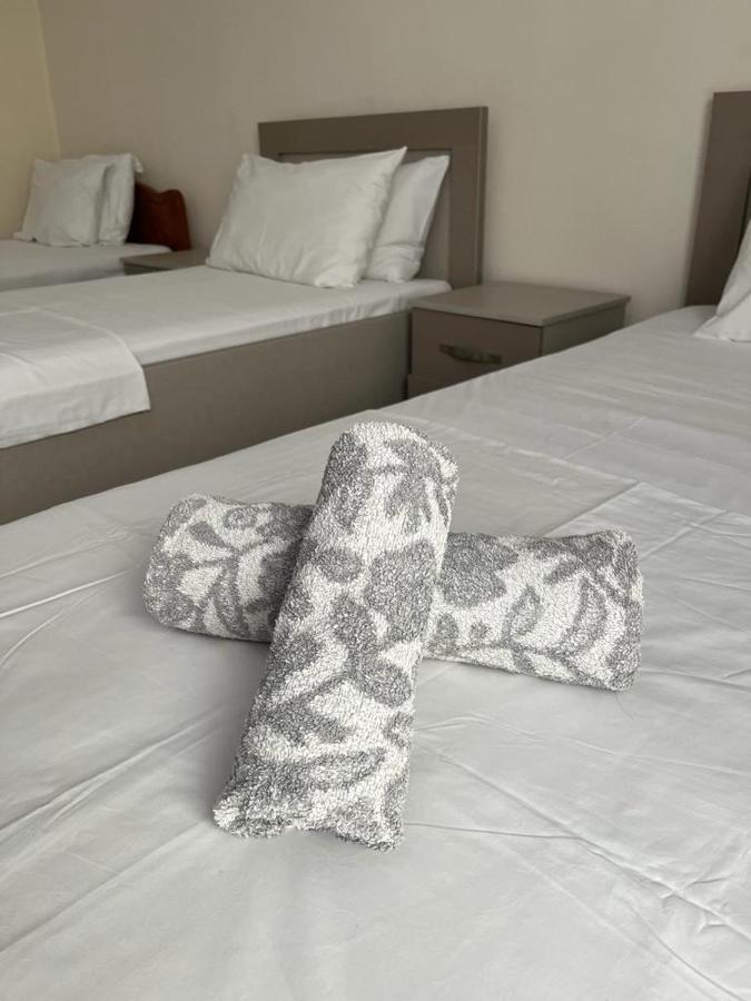 Riviera Rooms Sarandë 외부 사진