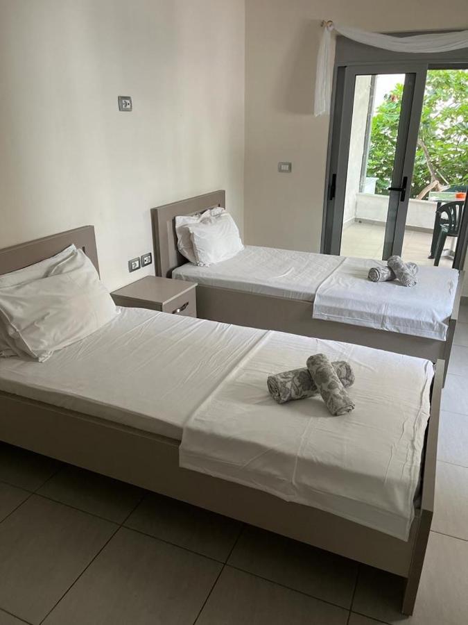 Riviera Rooms Sarandë 외부 사진