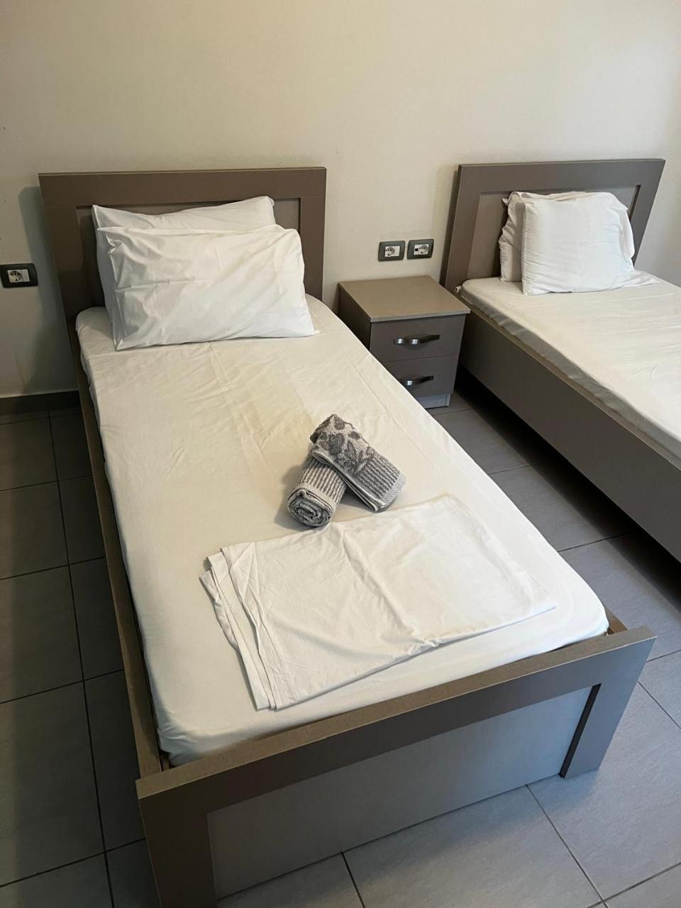 Riviera Rooms Sarandë 외부 사진