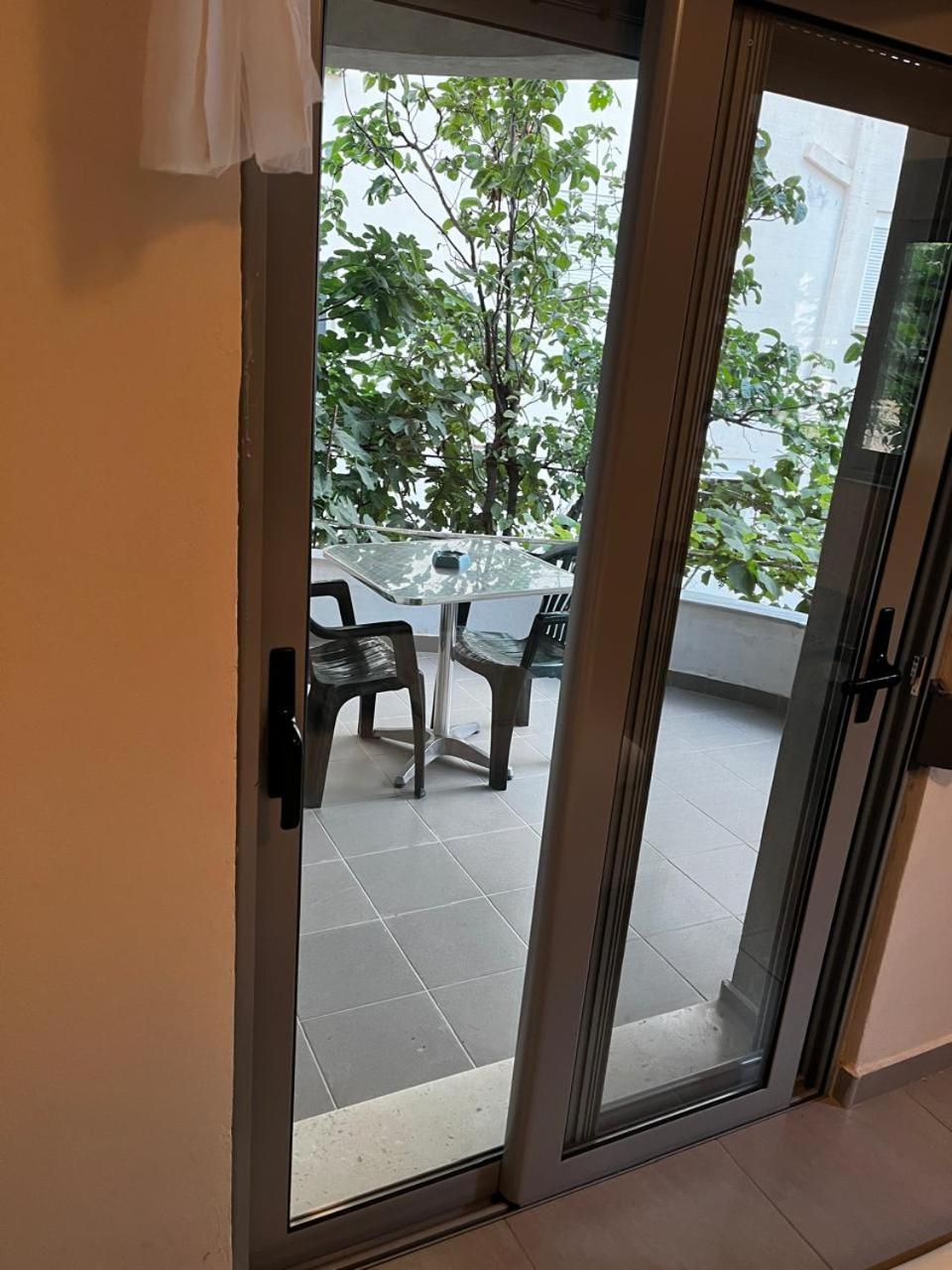 Riviera Rooms Sarandë 외부 사진
