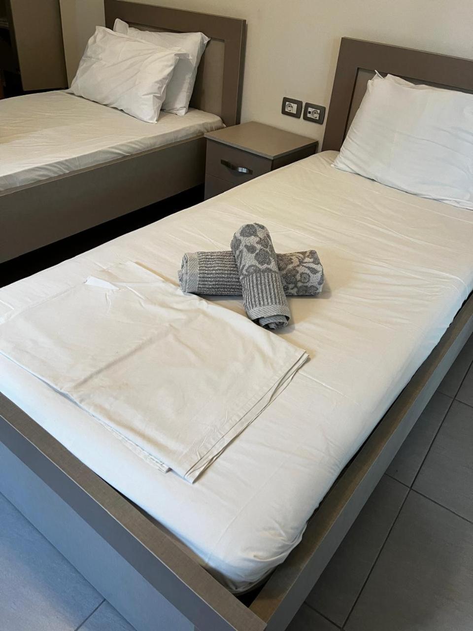 Riviera Rooms Sarandë 외부 사진